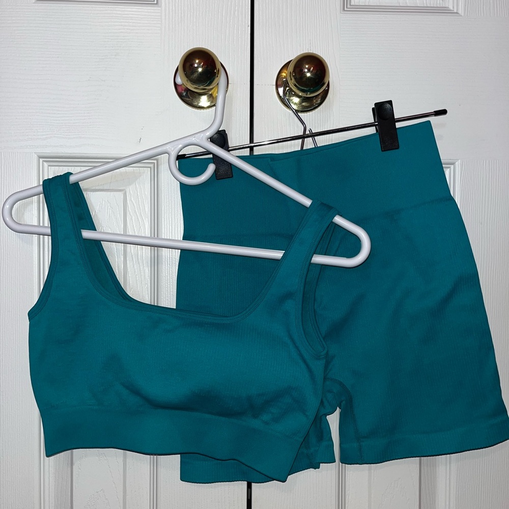 Women’s Workout Set - Amazon - Size L